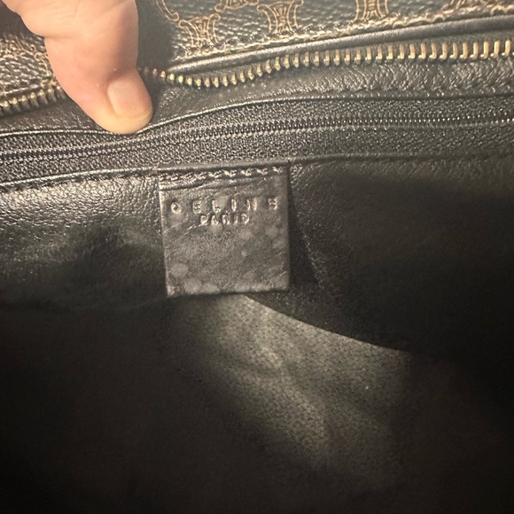 Celine duffle with lock and key- very good condition- very little wear - Picture 3 of 8